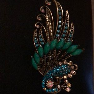 Beautiful peacock hairpin